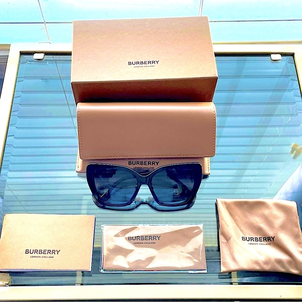 New Burberry Tamsin Sunglasses - Picture 1 of 15